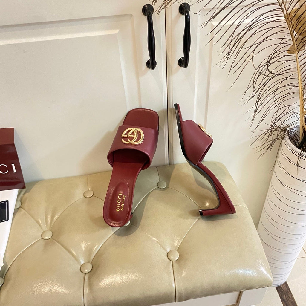 GUCCI 26S HIGH-HEELED SANDALS IN DARK RED CALFSKIN WITH GOLD HARDWARE