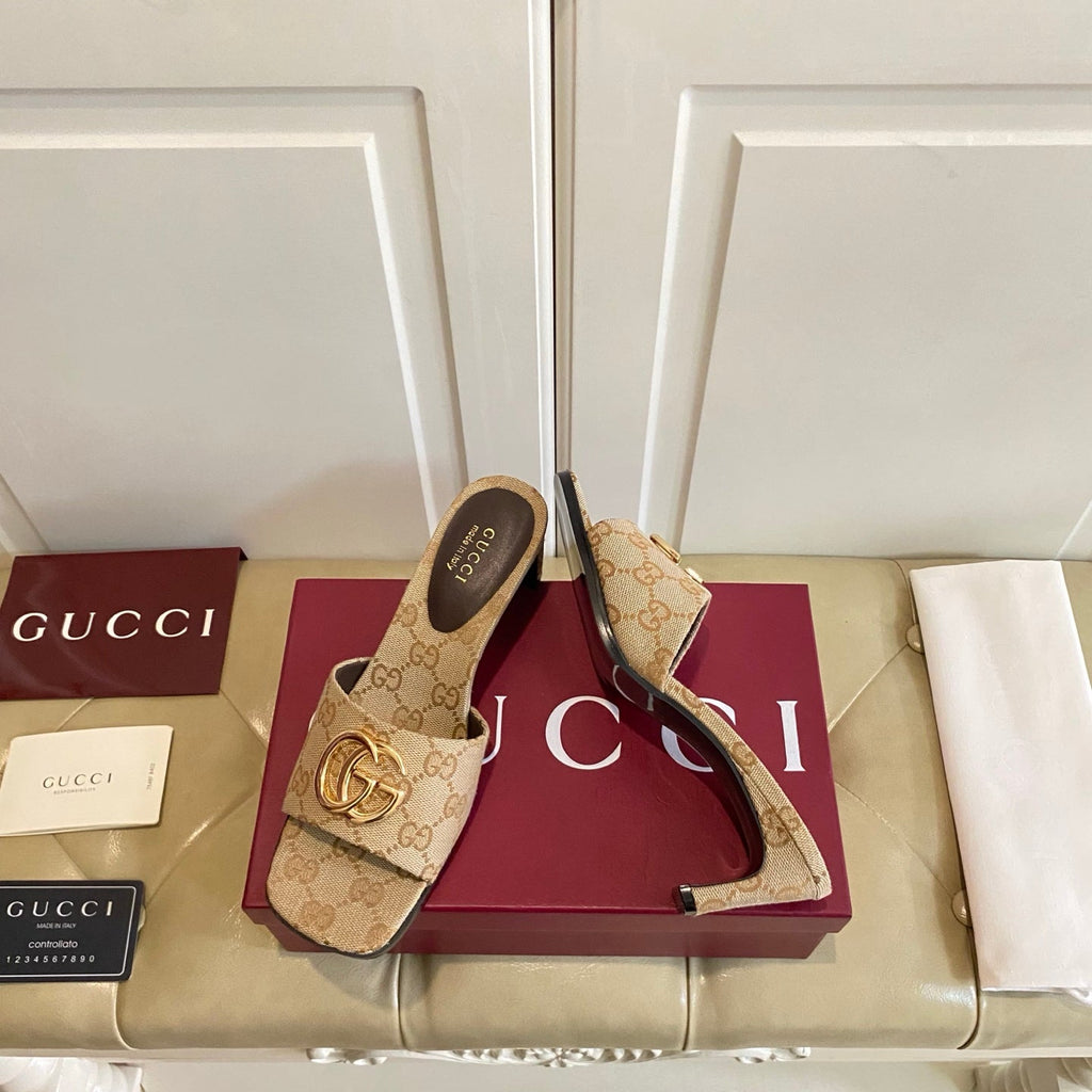GUCCI 26S HIGH-HEELED SANDALS IN BEIGE CANVAS WITH GOLD HARDWARE