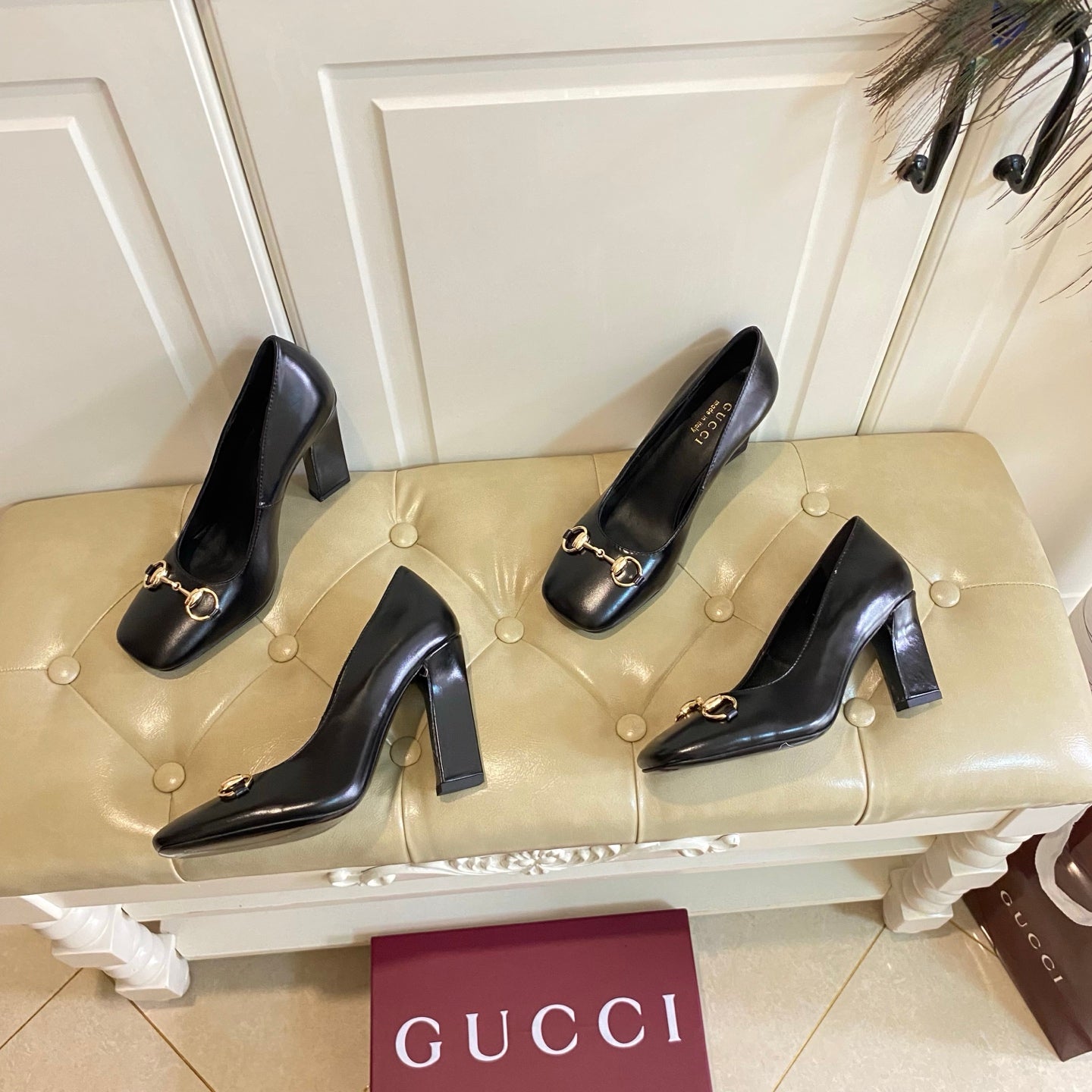 GUCCI 26S HORSEBIT MID-HEEL PUMPS 100 MM IN BLACK CALFSKIN
