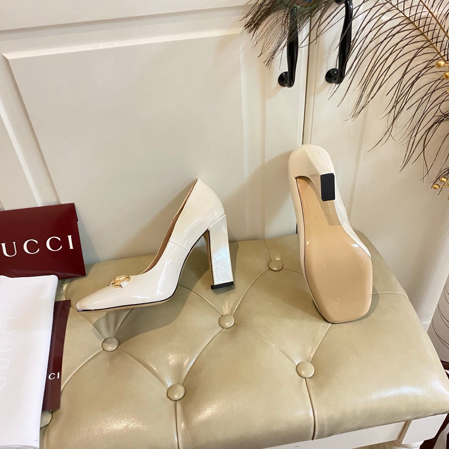 GUCCI 26S HORSEBIT MID-HEEL PUMPS 100 MM IN CREAM WHITE CALFSKIN