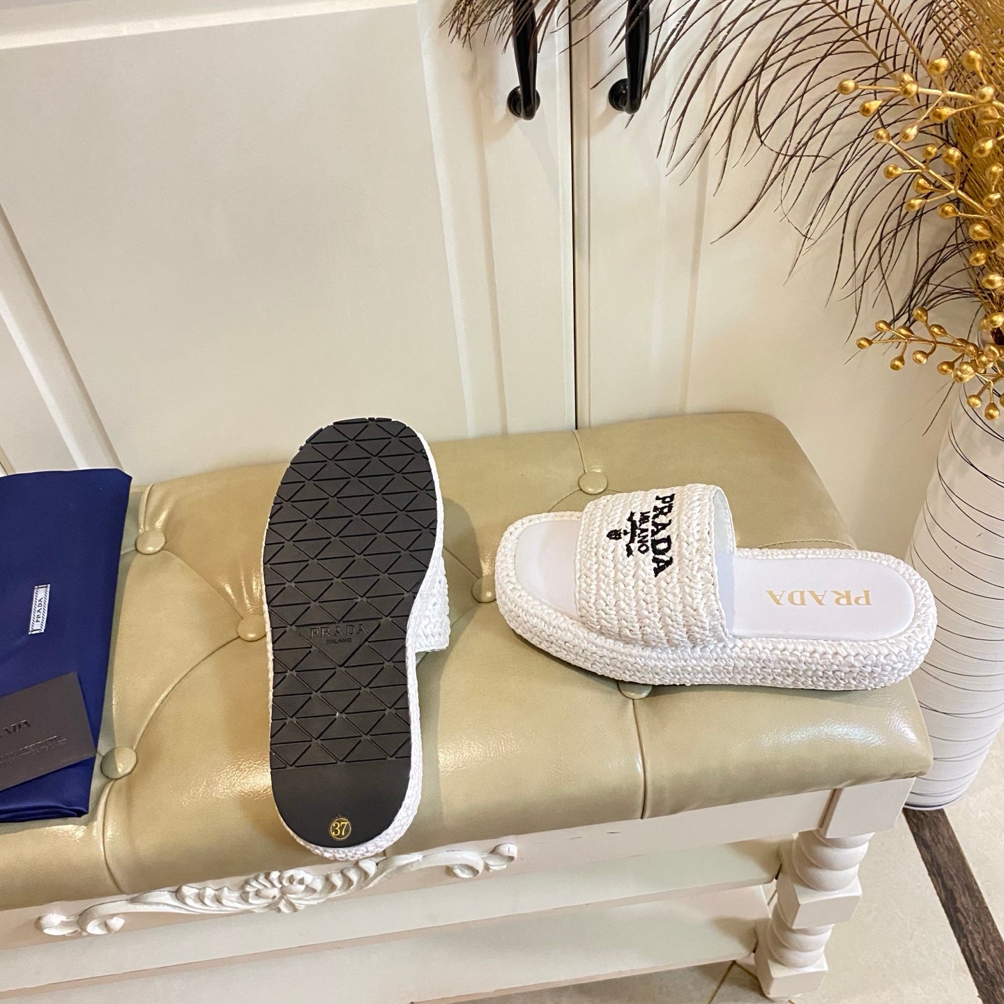 PRADA 26S SLIDE SANDALS IN WHITE LOGO RAFFIA