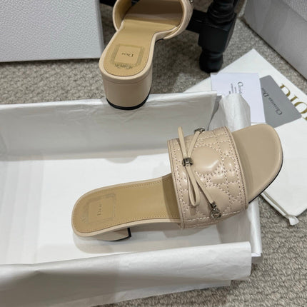DIOR 26S HEELED MULES 45 MM IN BEIGE QUILTED LAMBSKIN SILVER HARDWARE