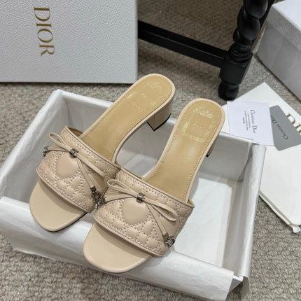 DIOR 26S HEELED MULES 45 MM IN BEIGE QUILTED LAMBSKIN SILVER HARDWARE