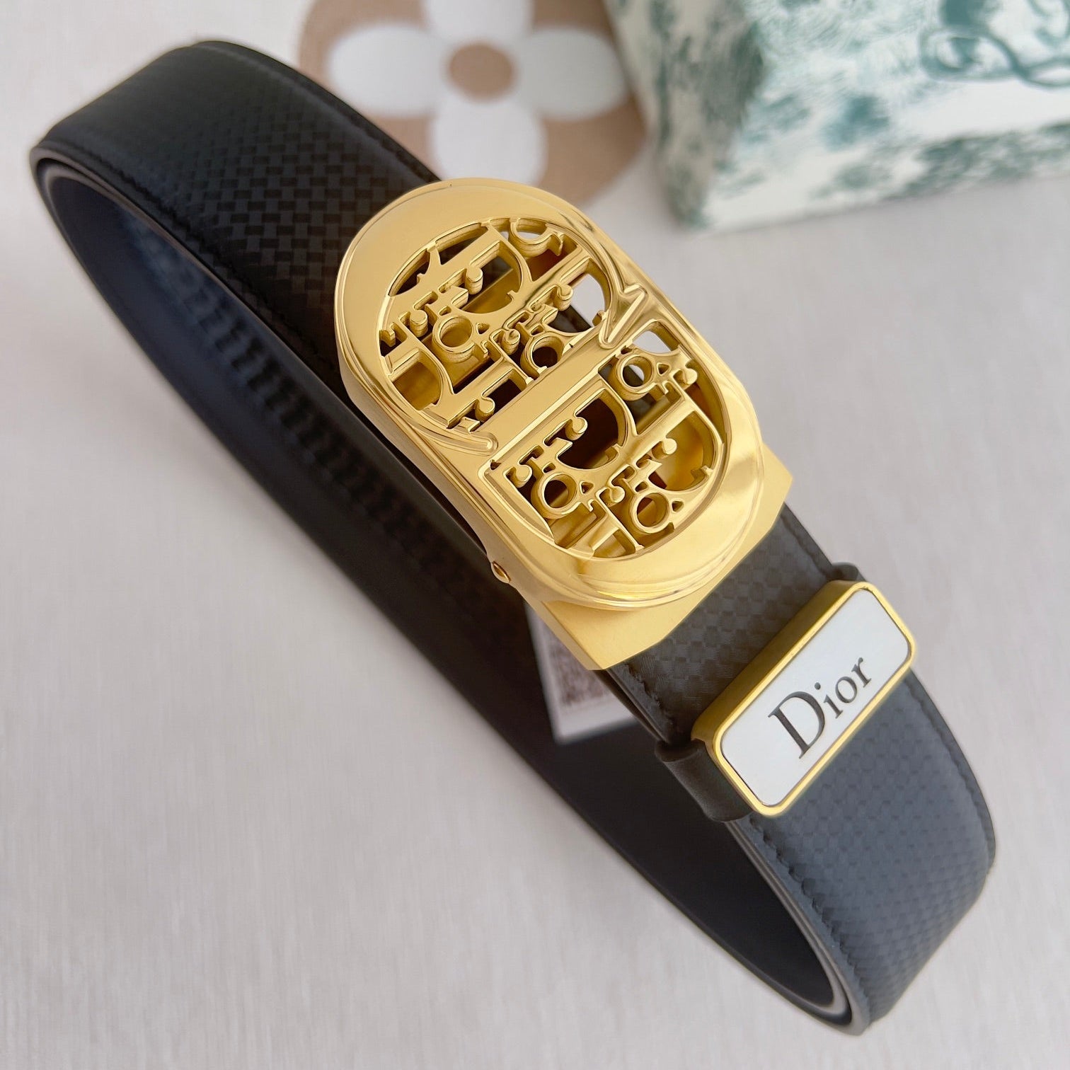 DIOR 26S CD LOGO BELT IN BLACK TEXTURED CALFSKIN GOLD HARDWARE