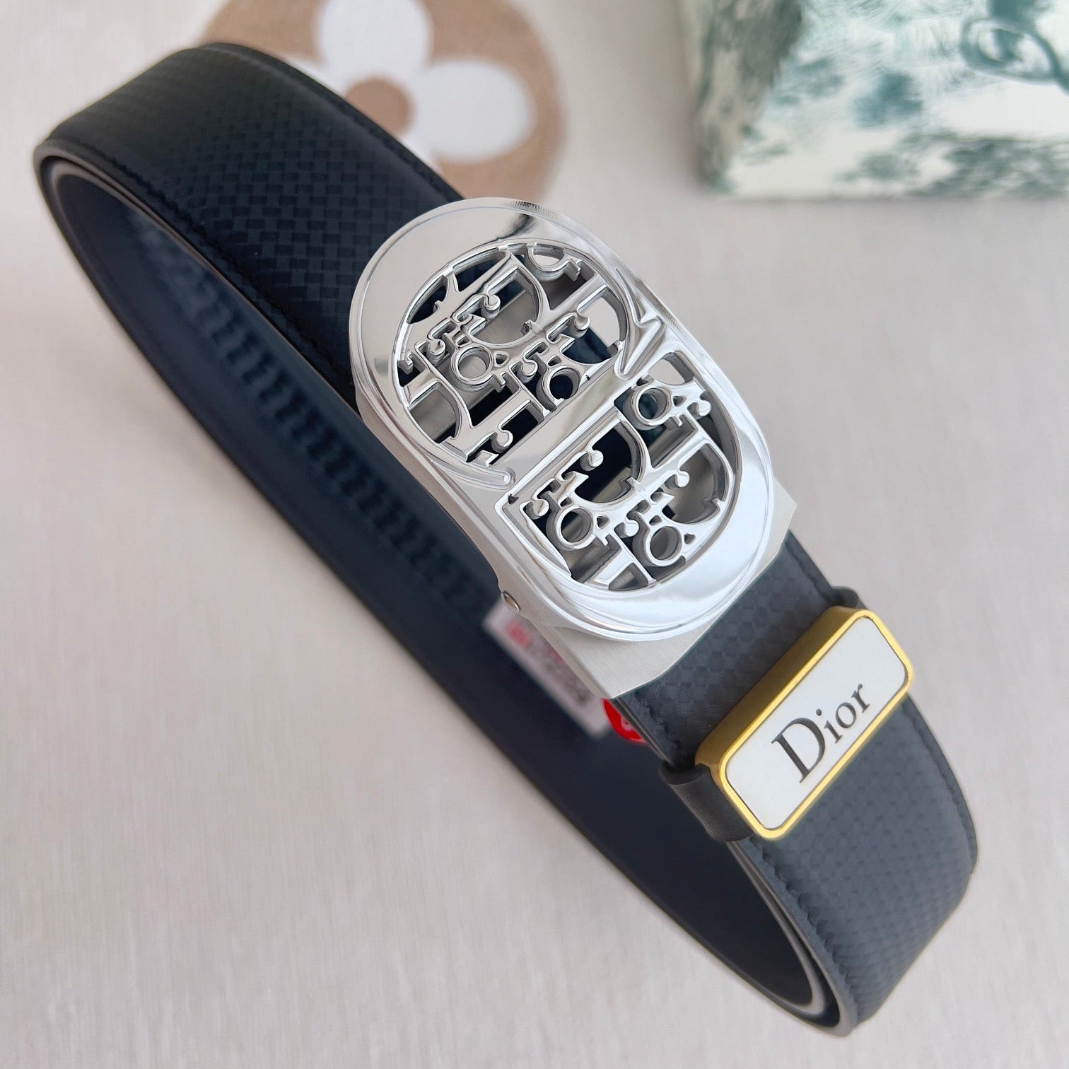 DIOR 26S CD LOGO BELT IN BLACK TEXTURED CALFSKIN SILVER HARDWARE