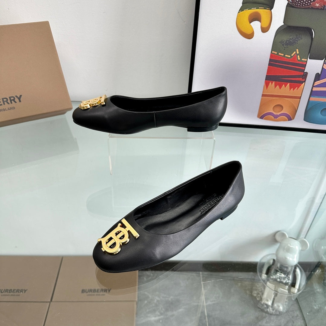 BURBERRY 26S BALLET FLATS IN BLACK CALFSKIN