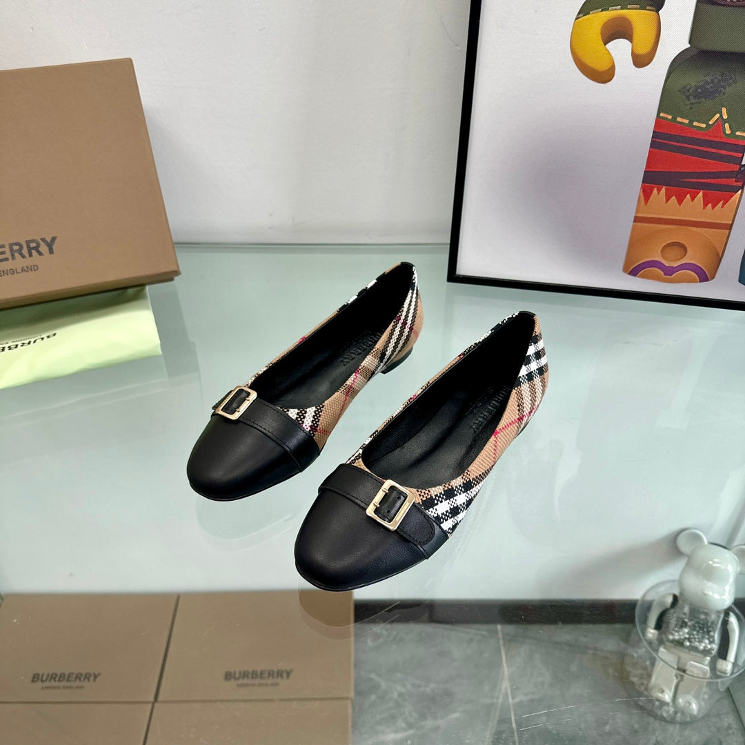 BURBERRY 26S PLAID FLATS IN BLACK CALFSKIN AND FABRIC
