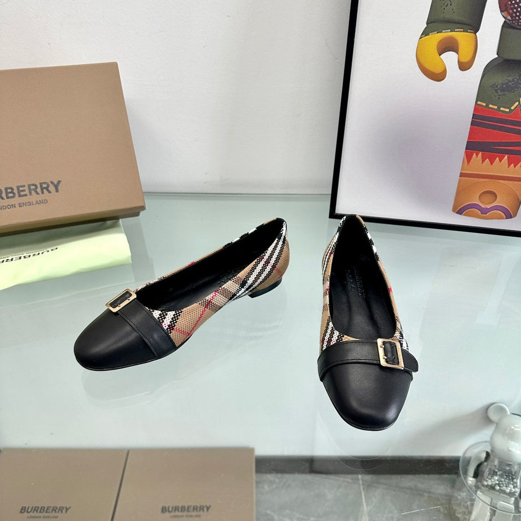 BURBERRY 26S PLAID FLATS IN BLACK CALFSKIN AND FABRIC