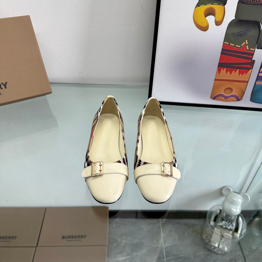 BURBERRY 26S PLAID FLATS IN CREAM WHITE CALFSKIN AND FABRIC