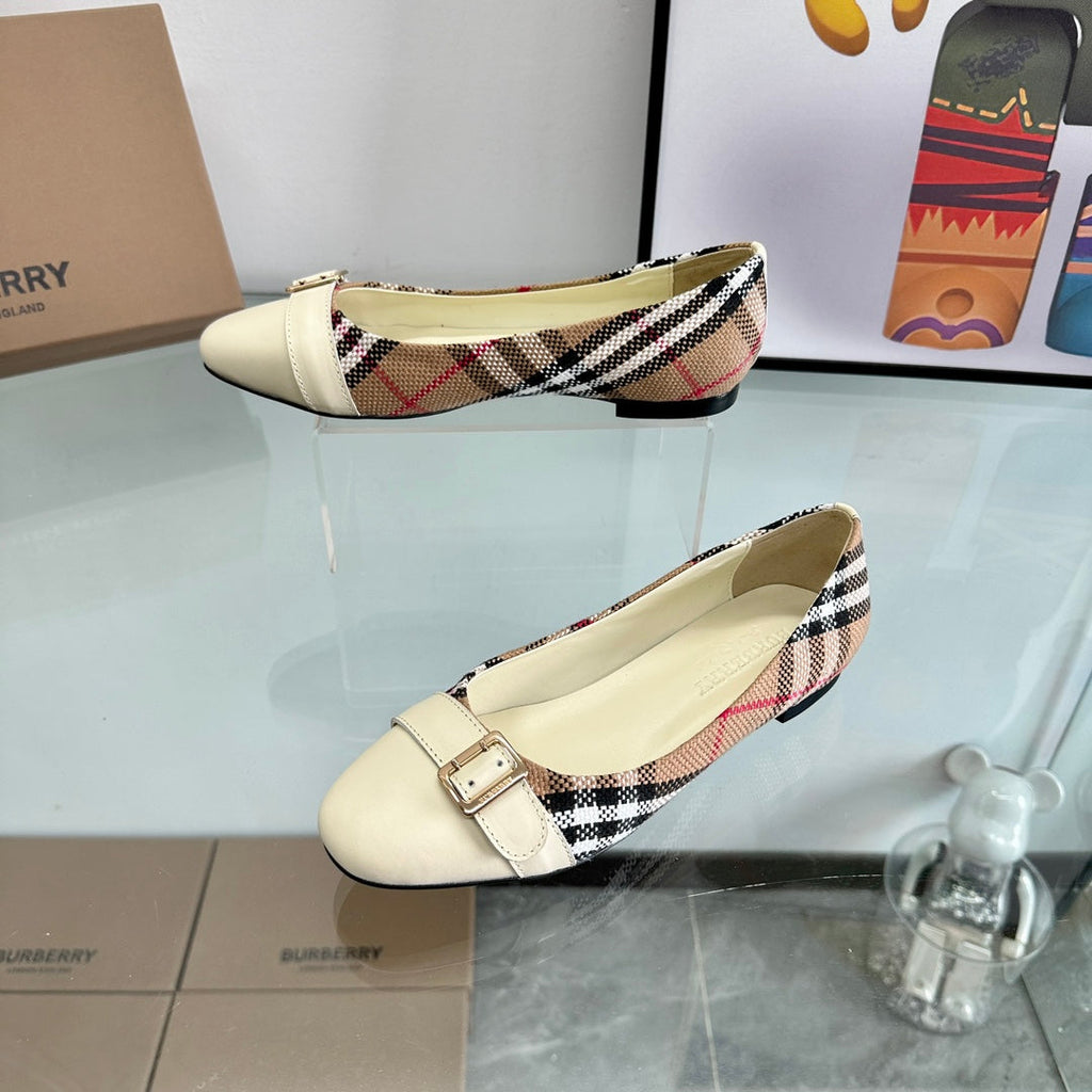BURBERRY 26S PLAID FLATS IN CREAM WHITE CALFSKIN AND FABRIC