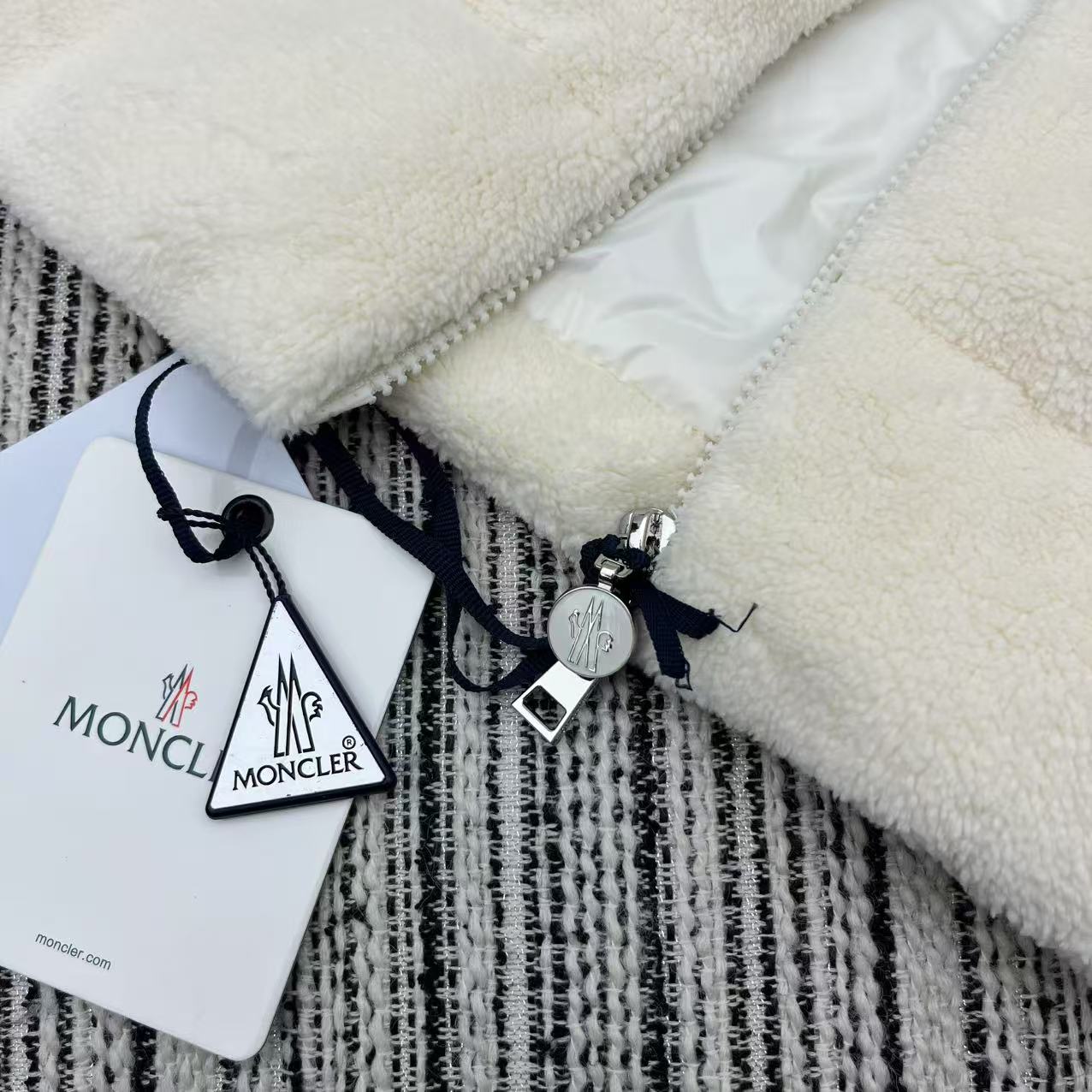 MONCLER 25S CARDIGAN JACKET 294