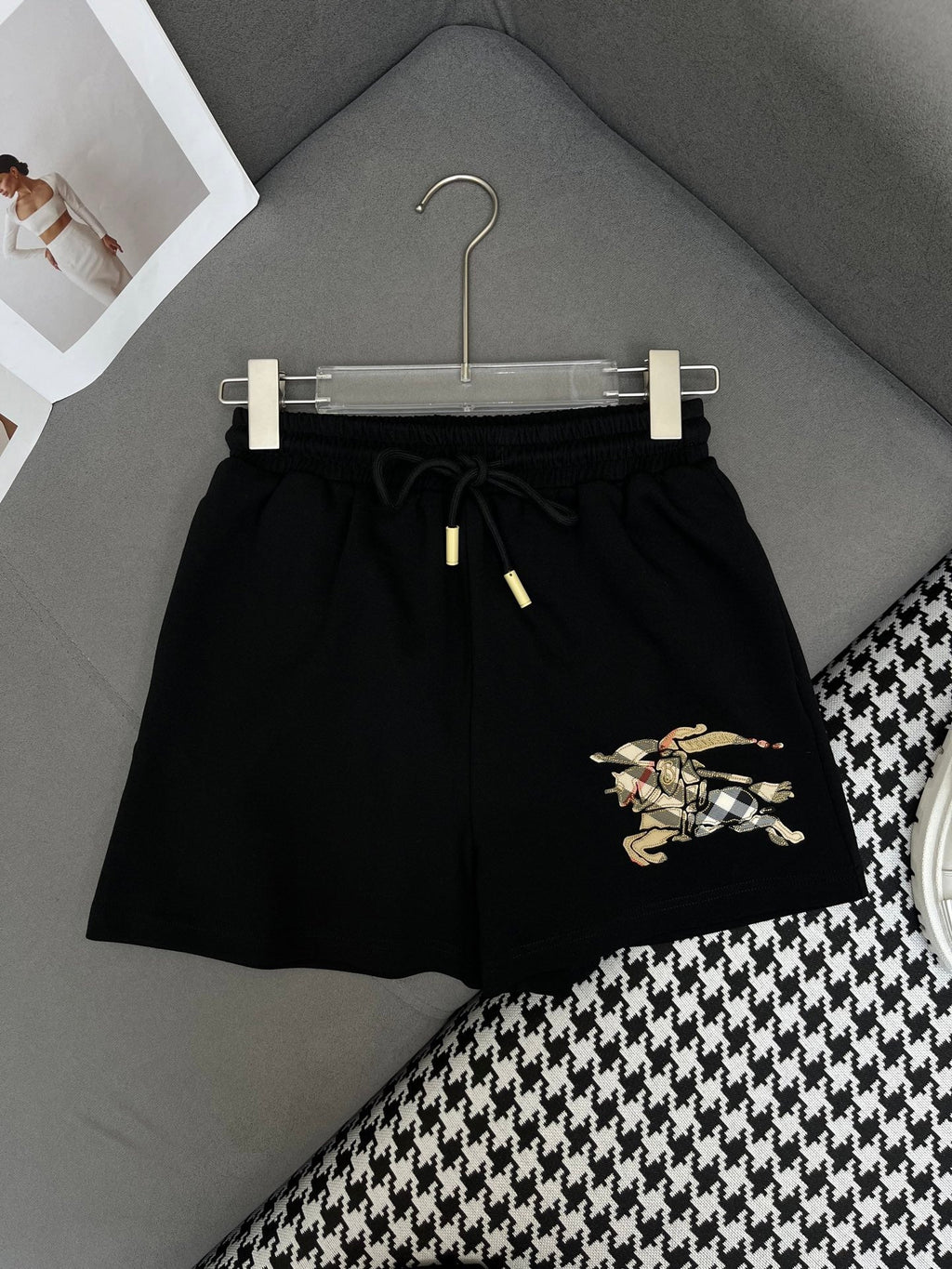 COTTON SHORTS WITH SIGNATURE EMBROIDERY