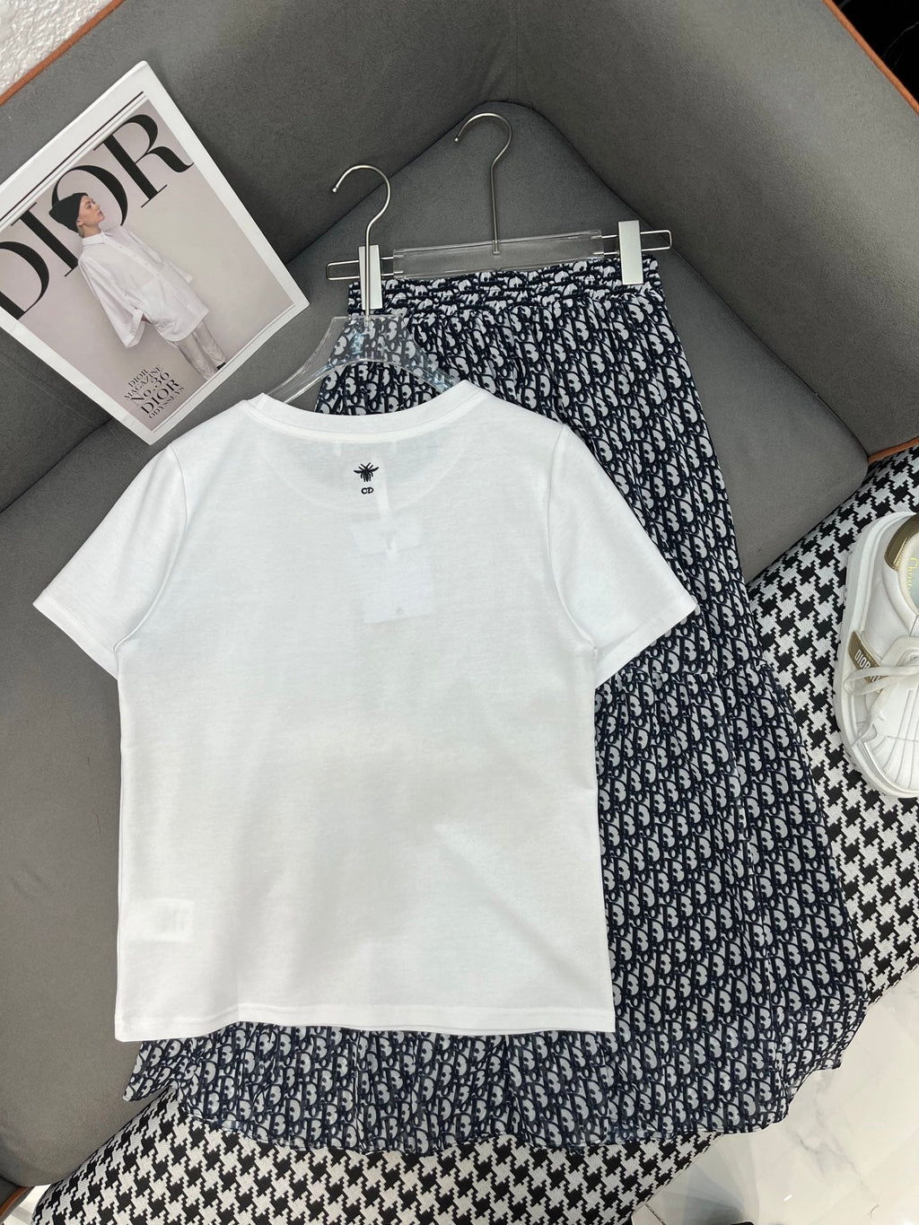 DIOR T-SHIRT AND SKIRT SET 269021