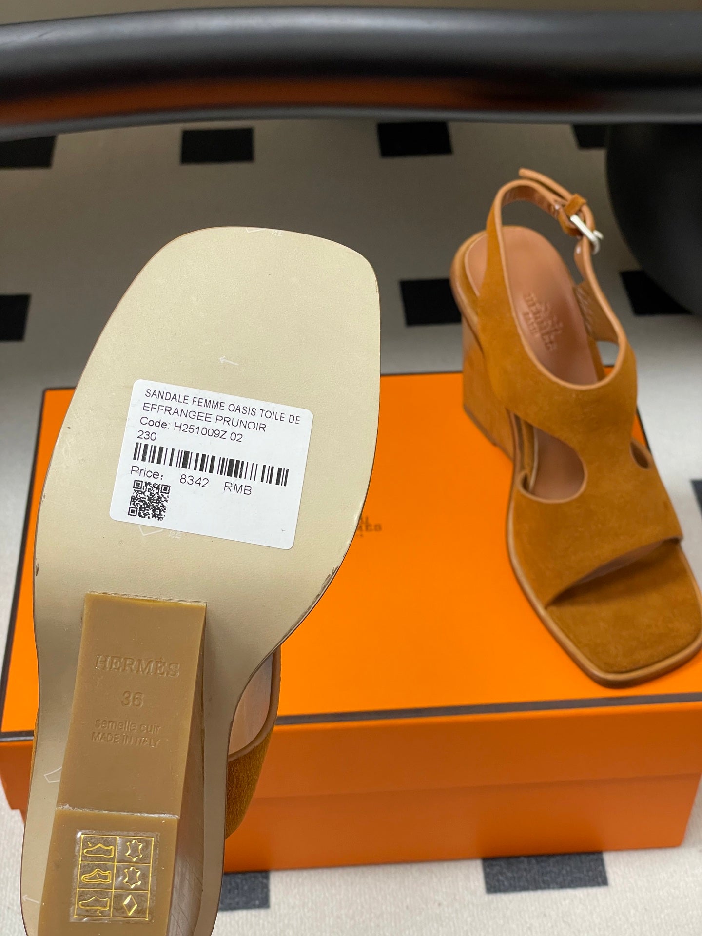 HM 25S KALYA WEDGE SANDAL 100 MM IN BROWN SUEDE