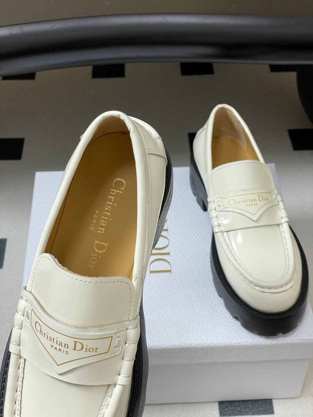 DIOR 25S BOY PLATFORM LOAFERS IN CREAM WHITE LAMBSKIN