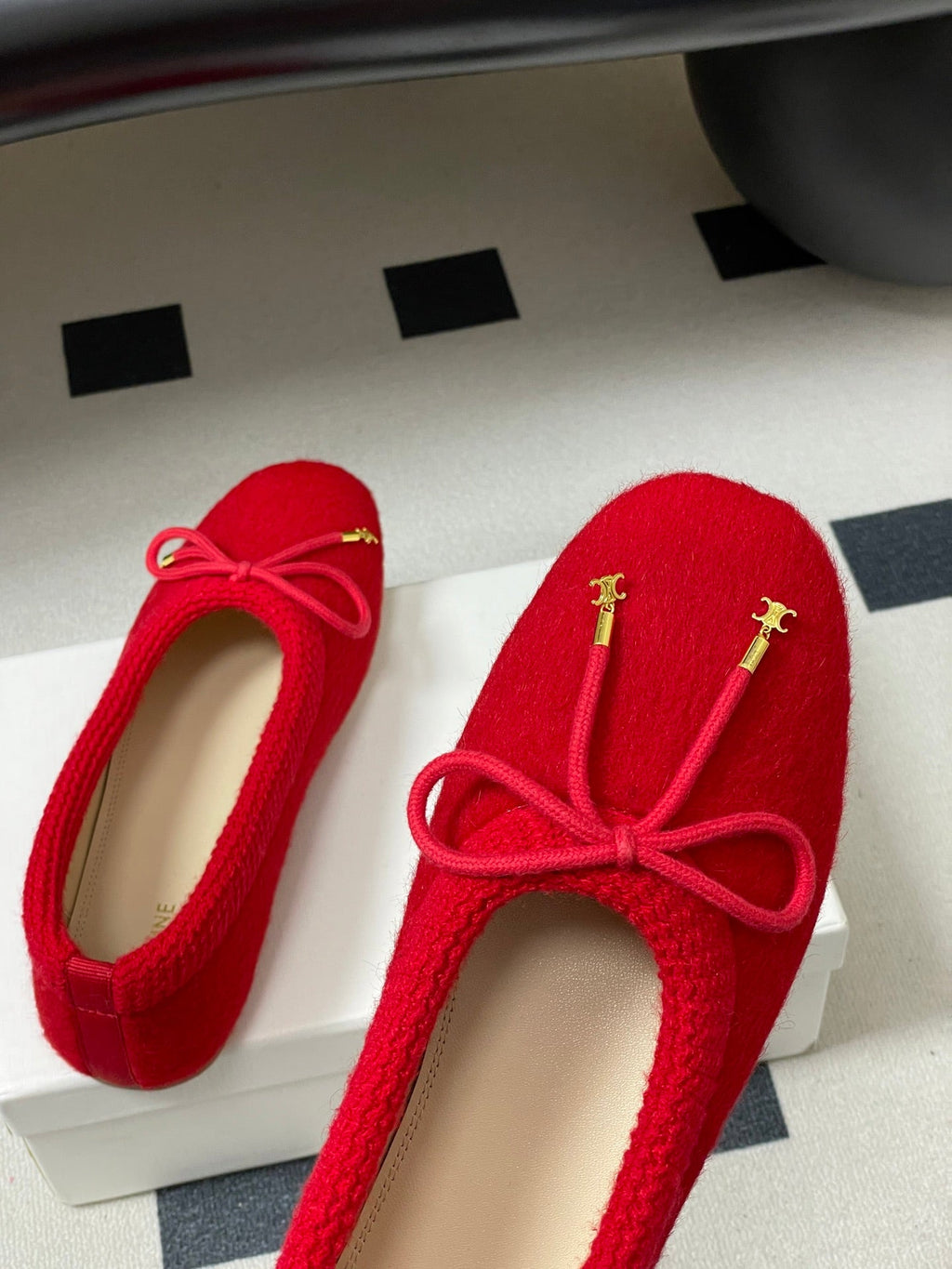 CELINE 26S BALLET FLATS IN RED WOOL WITH BOW