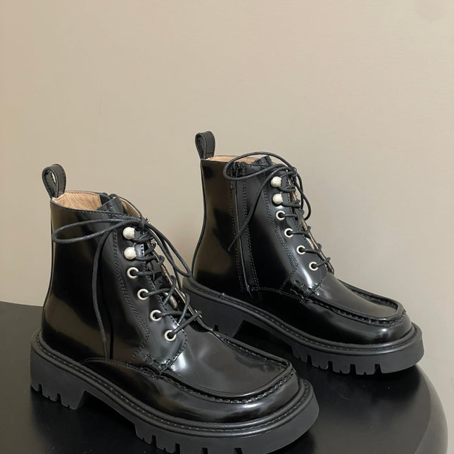 LOEWE 26S ANKLE BOOTS IN BLACK PATENT CALFSKIN