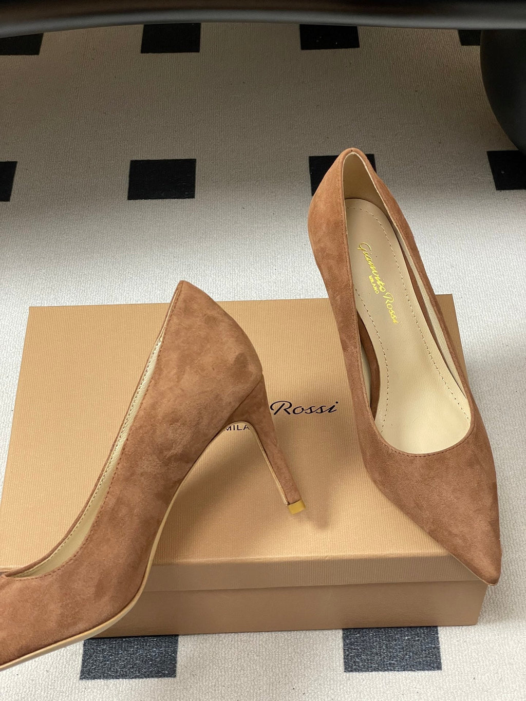 GIANVITO ROSSI 26S HIGH HEELS 85 MM IN BROWN SUEDE