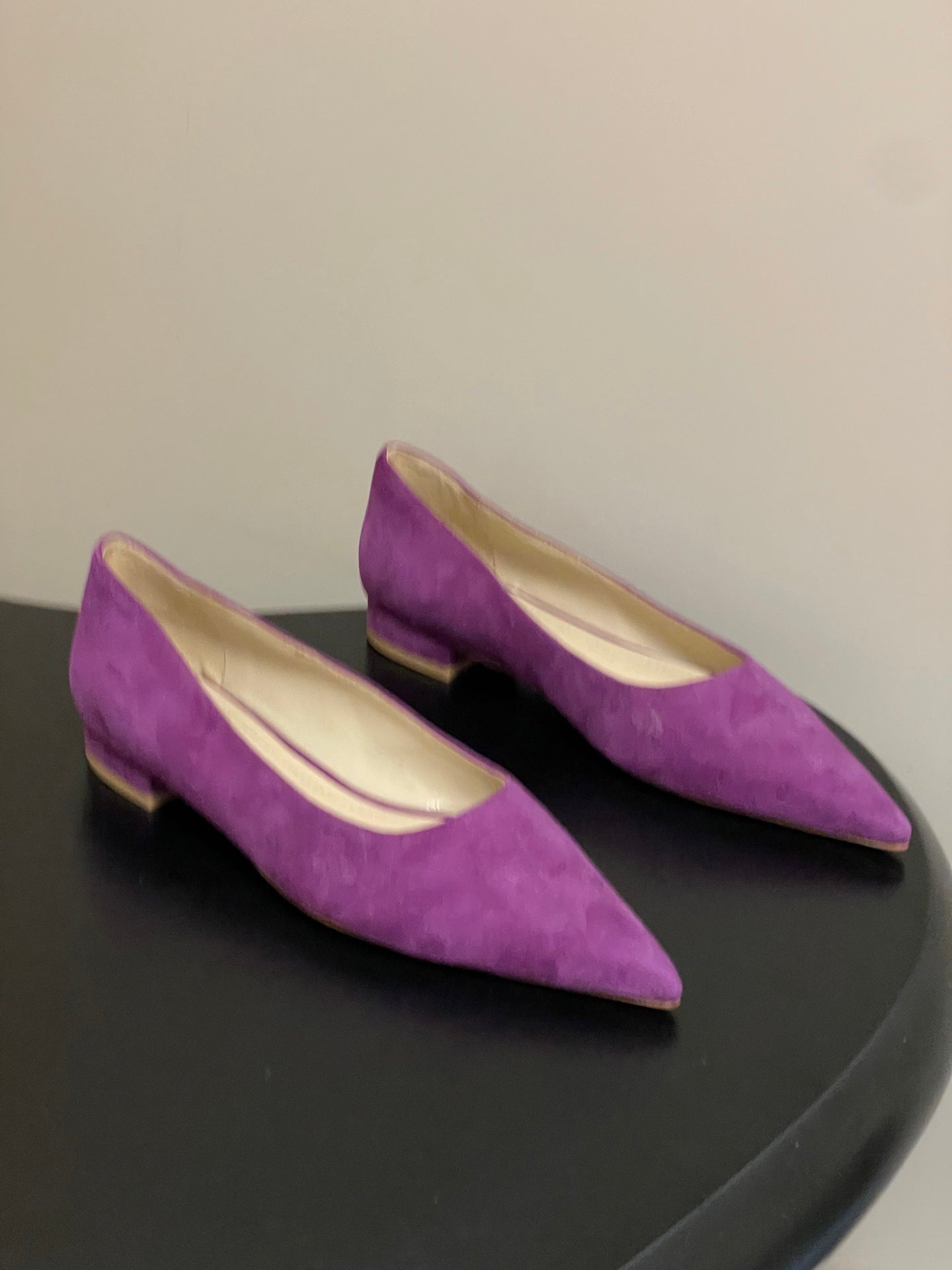 GIANVITO ROSSI 26S FLATS IN PURPLE SUEDE
