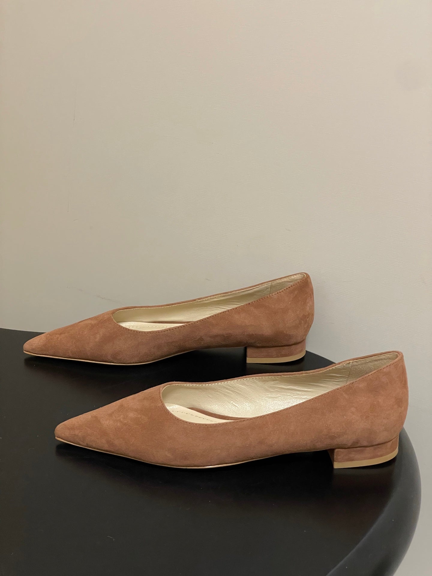 GIANVITO ROSSI 26S FLATS IN BROWN SUEDE