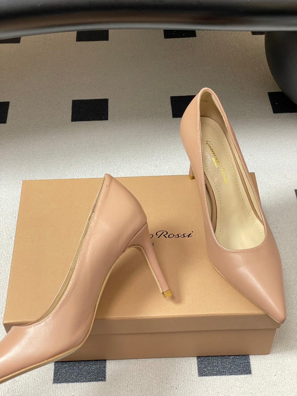 GIANVITO ROSSI 26S HIGH HEELS 85 MM IN NUDE CALFSKIN