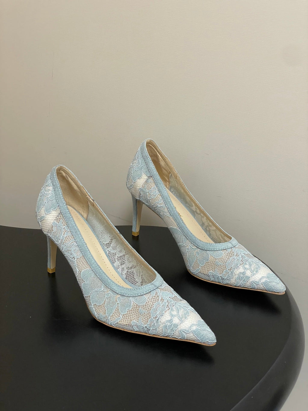 GIANVITO ROSSI 26S HIGH HEELS 85 MM IN LIGHT BLUE LACE