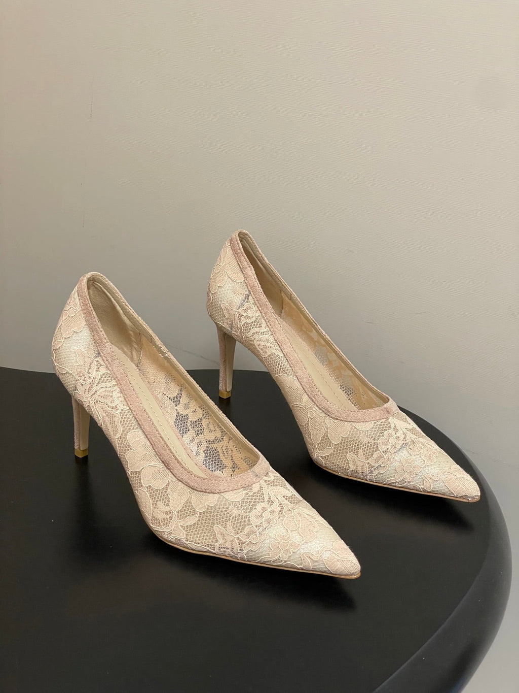 GIANVITO ROSSI 26S HIGH HEELS 85 MM IN NUDE LACE
