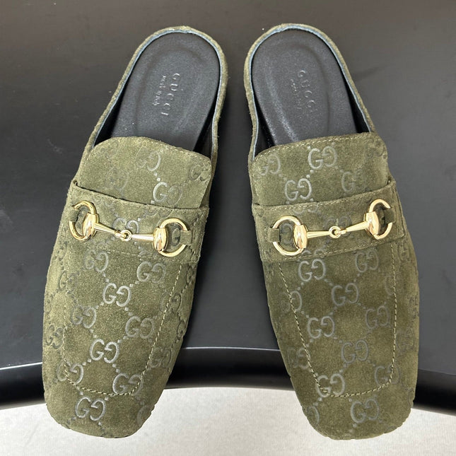 GUCCI 26S HORSEBIT LOAFER MULES IN MOSS GREEN SUEDE