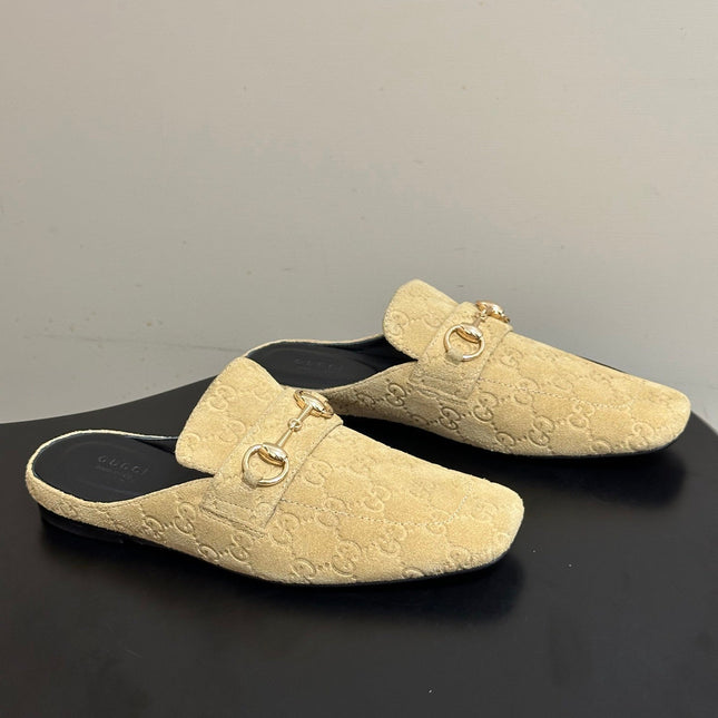 GUCCI 26S HORSEBIT LOAFER MULES IN BEIGE SUEDE