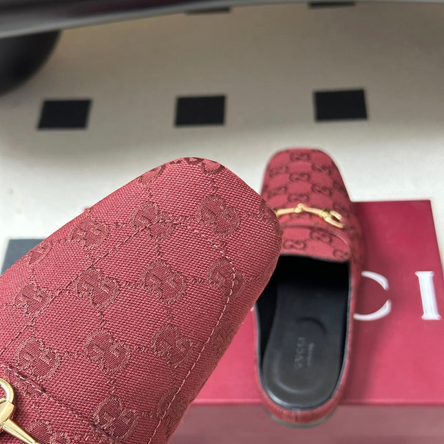 GUCCI 26S HORSEBIT LOAFER MULES IN RED CANVAS