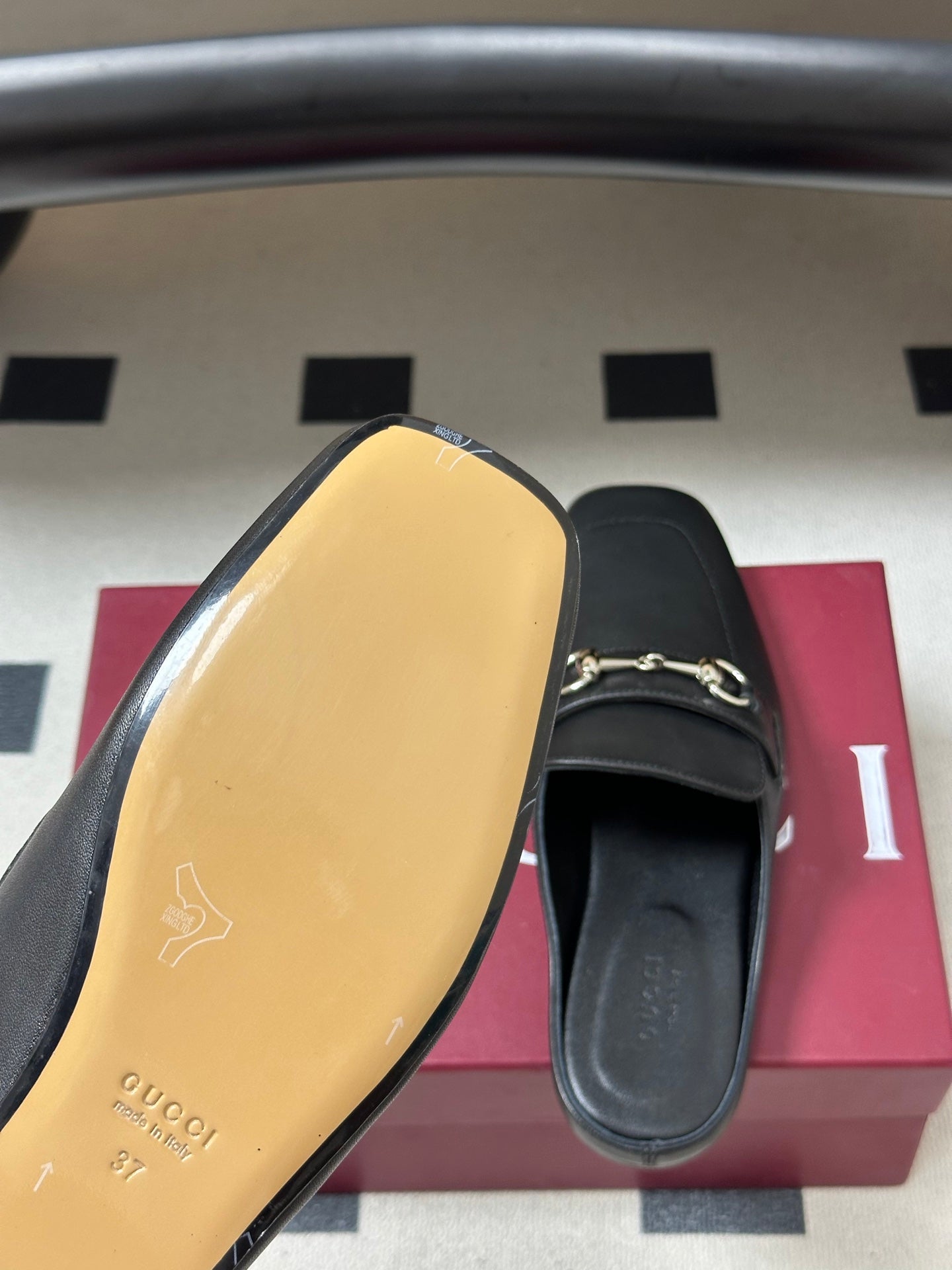 GUCCI 26S HORSEBIT LOAFER MULES IN BLACK CALFSKIN