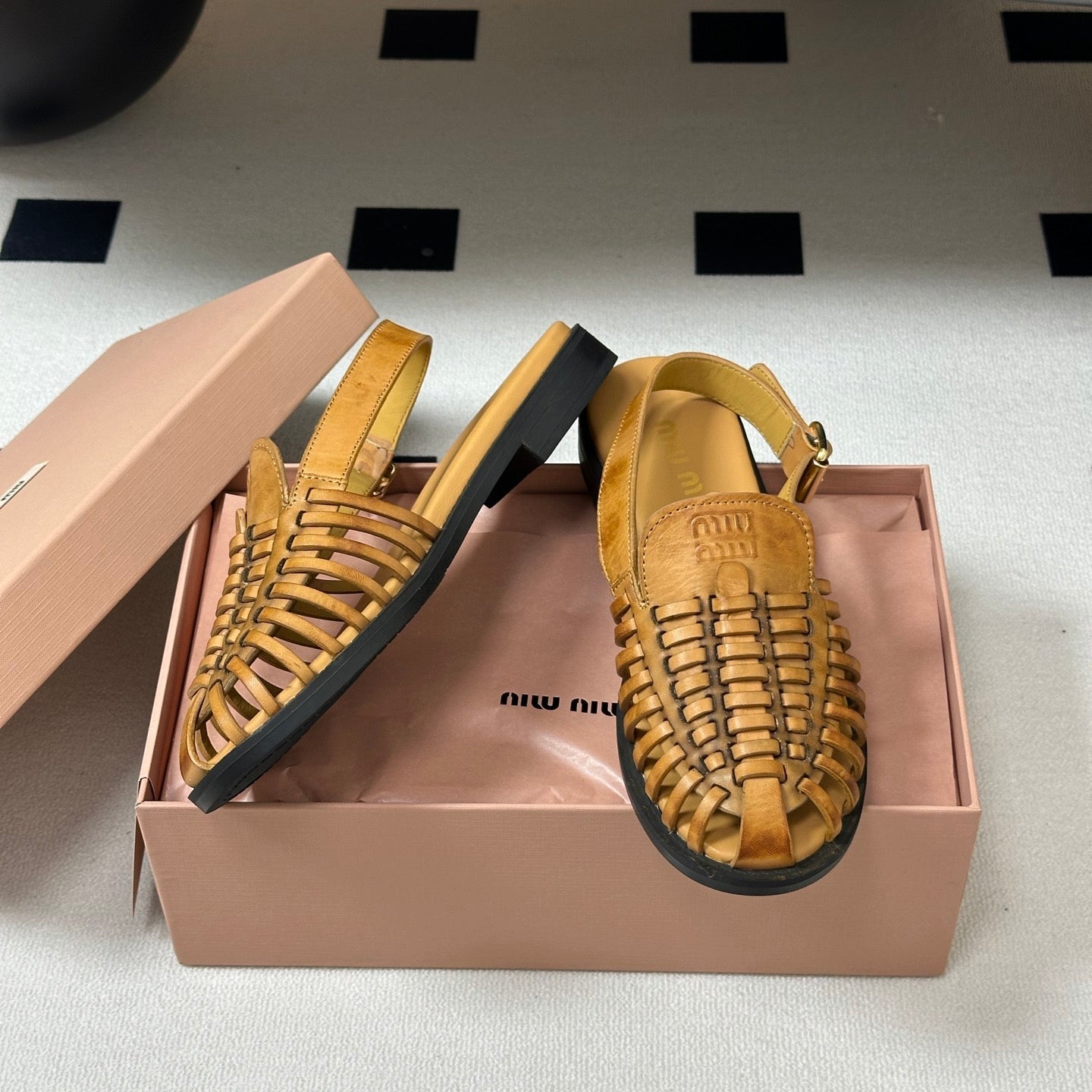 MIUMIU 26S SLINGBACK FISHERMAN SANDALS IN GOLD BROWN CALFSKIN