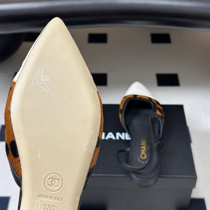 CHANEL 26S POINTED TOE SLINGBACKS IN BROWN PONY HAIR AND WHITE LAMBSKIN