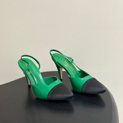 CHANEL 26S POINTED TOE HIGH HEEL SLINGBACKS 85 MM IN GREEN LAMBSKIN AND BLACK FABRIC