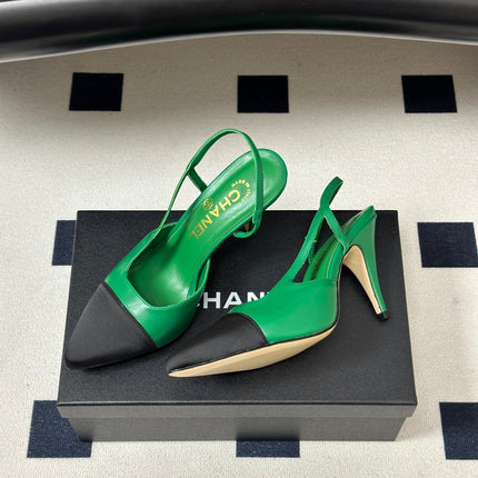 CHANEL 26S POINTED TOE HIGH HEEL SLINGBACKS 85 MM IN GREEN LAMBSKIN AND BLACK FABRIC