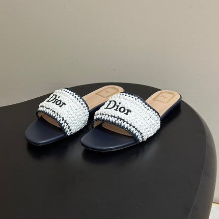DIOR 26S FLAT SLIDE SANDALS IN WHITE AND NAVY BLUE RAFFIA