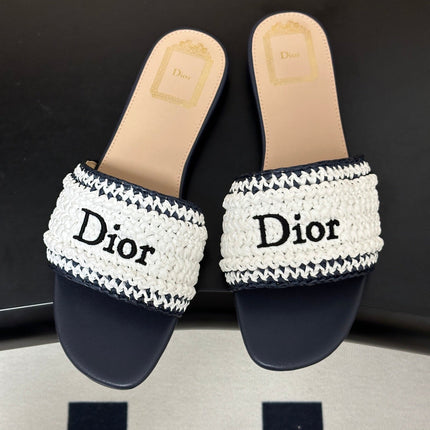 DIOR 26S FLAT SLIDE SANDALS IN WHITE AND NAVY BLUE RAFFIA