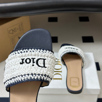 DIOR 26S FLAT SLIDE SANDALS IN WHITE AND NAVY BLUE RAFFIA