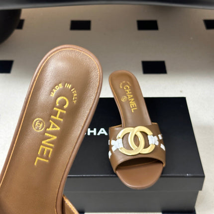CHANEL 26S HIGH HEEL MULE IN BROWN LAMBSKIN WITH GOLD TONE CC LOGO
