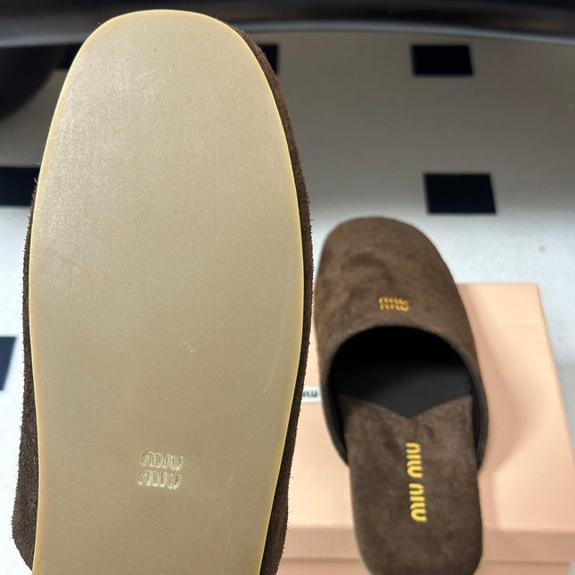 MIUMIU 26S MULE LOAFERS IN DARK BROWN SUEDE LOGO
