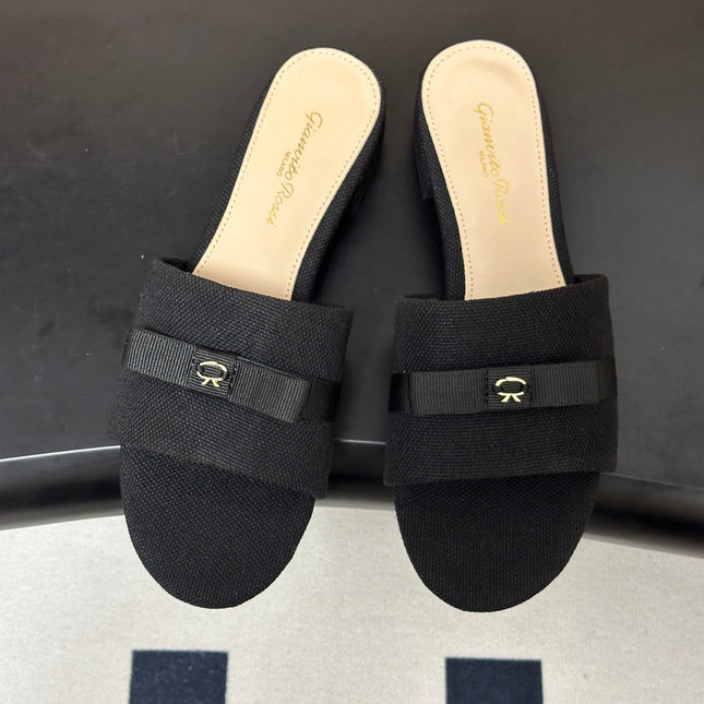 GIANVITO ROSSI 26S SLIDES IN BLACK FABRIC