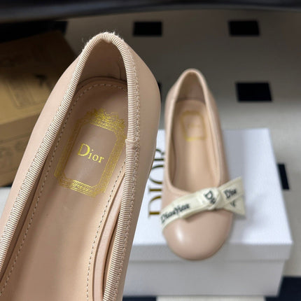 DIOR 26S MARY JANE HIGH HEELS 35MM IN NUDE BEIGE CALFSKIN WITH WHITE LOGO RIBBON