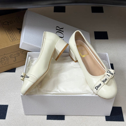DIOR 26S MARY JANE HIGH HEELS 35MM IN IVORY WHITE CALFSKIN WITH LOGO RIBBON