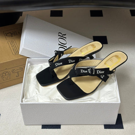 DIOR 26S HIGH-HEEL THONG SANDAL 30MM IN BLACK EMBROIDERED CANVAS AND CALFSKIN