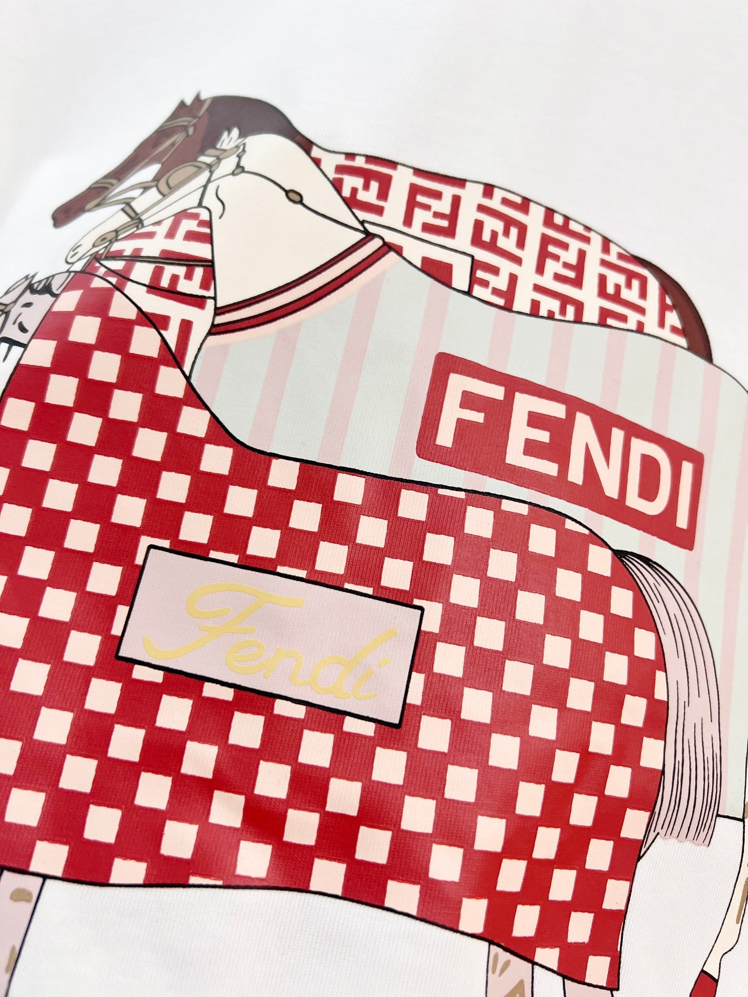 FENDI 26S SHORT SLEEVE T-SHIRT 110