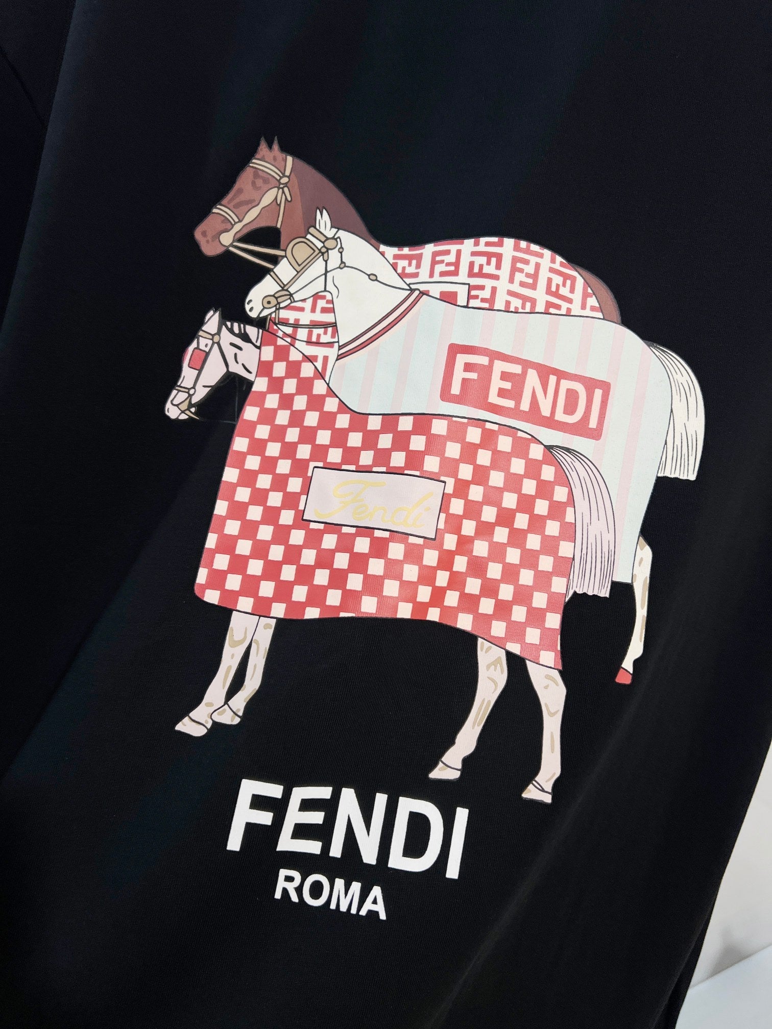 FENDI 26S SHORT SLEEVE T-SHIRT 109