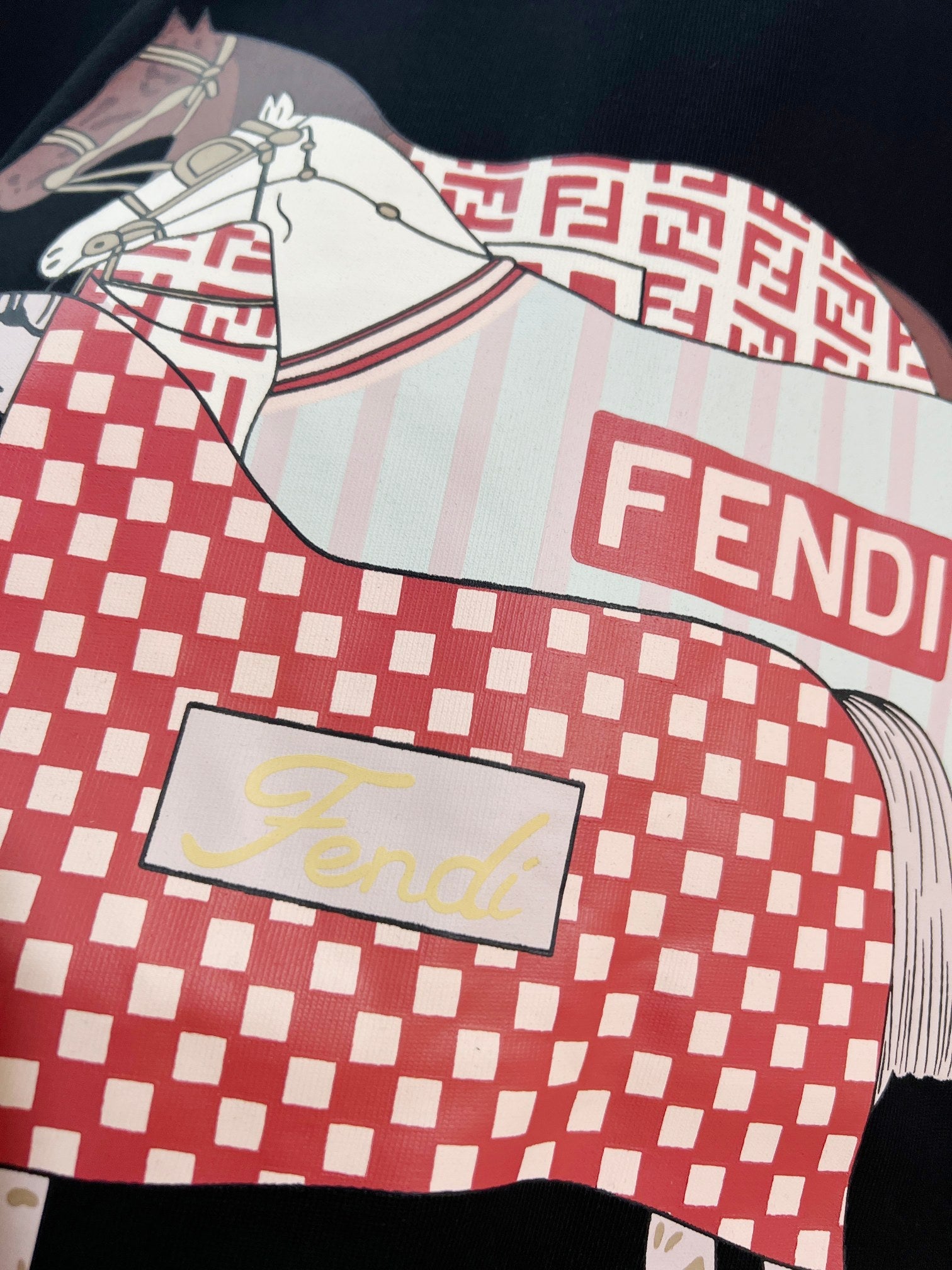 FENDI 26S SHORT SLEEVE T-SHIRT 109