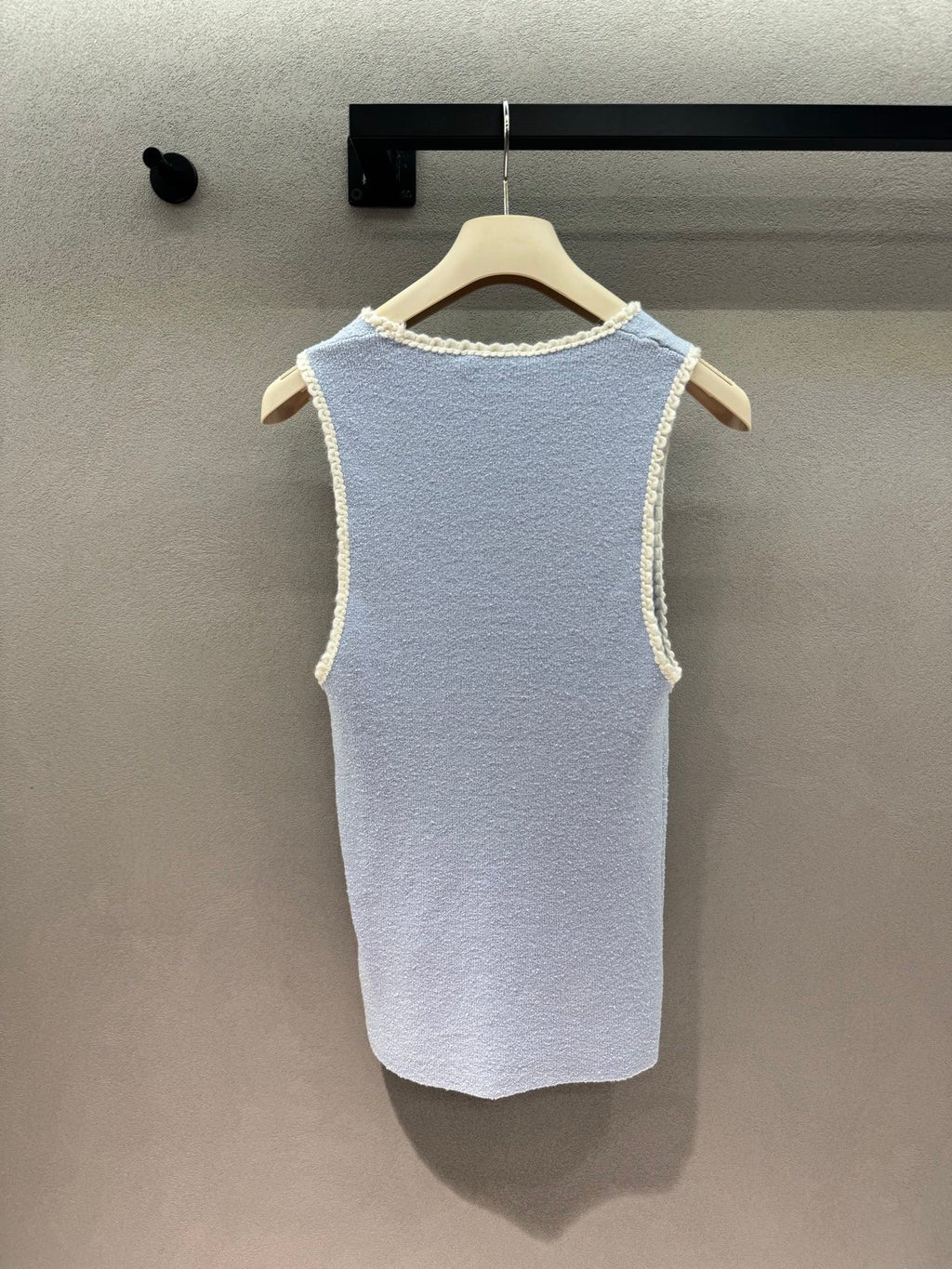 PRADA 26S SLEEVELESS SWEATER STYLE 870