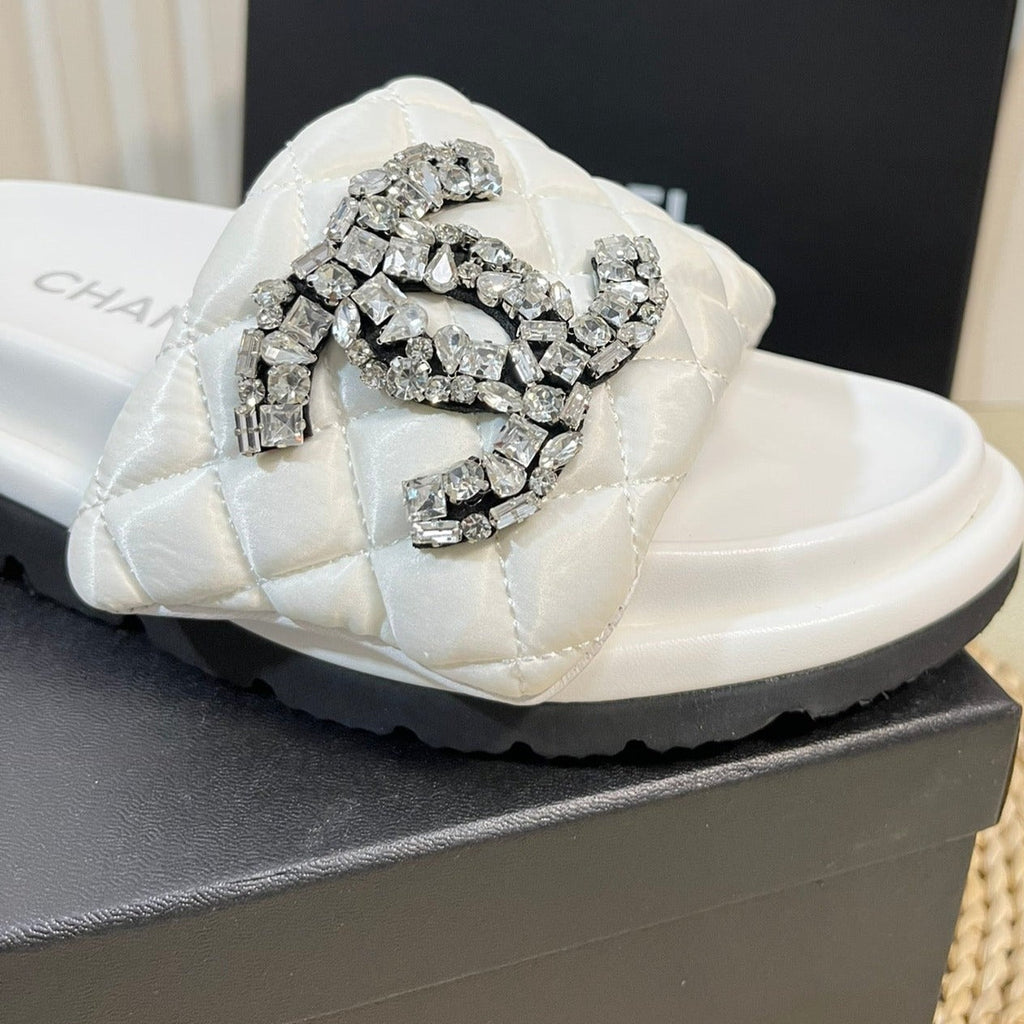 New Style Diamond Buckle Double C Thick Bottom Slippers White Sheepskin