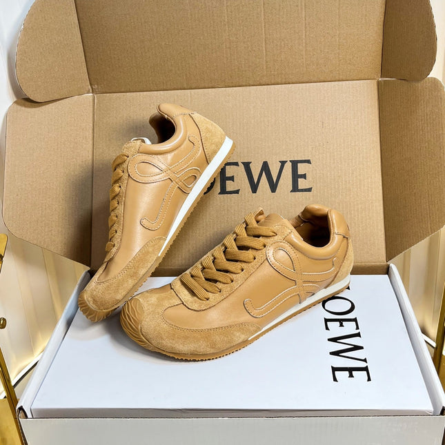 LOEWE 26S RUNNER 2.0 SNEAKERS IN BROWN CALFSKIN AND SUEDE